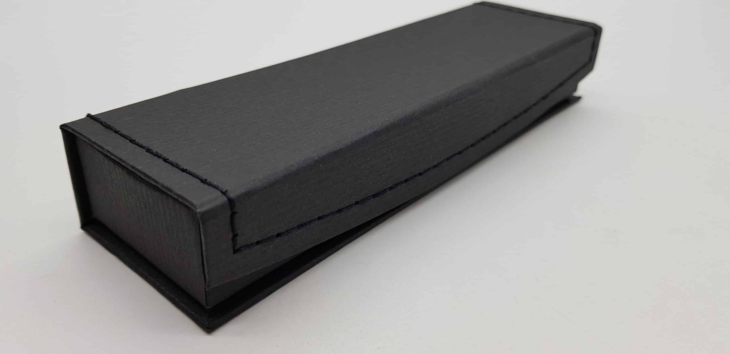 Stiftebox schwarz klappbaren Deckel