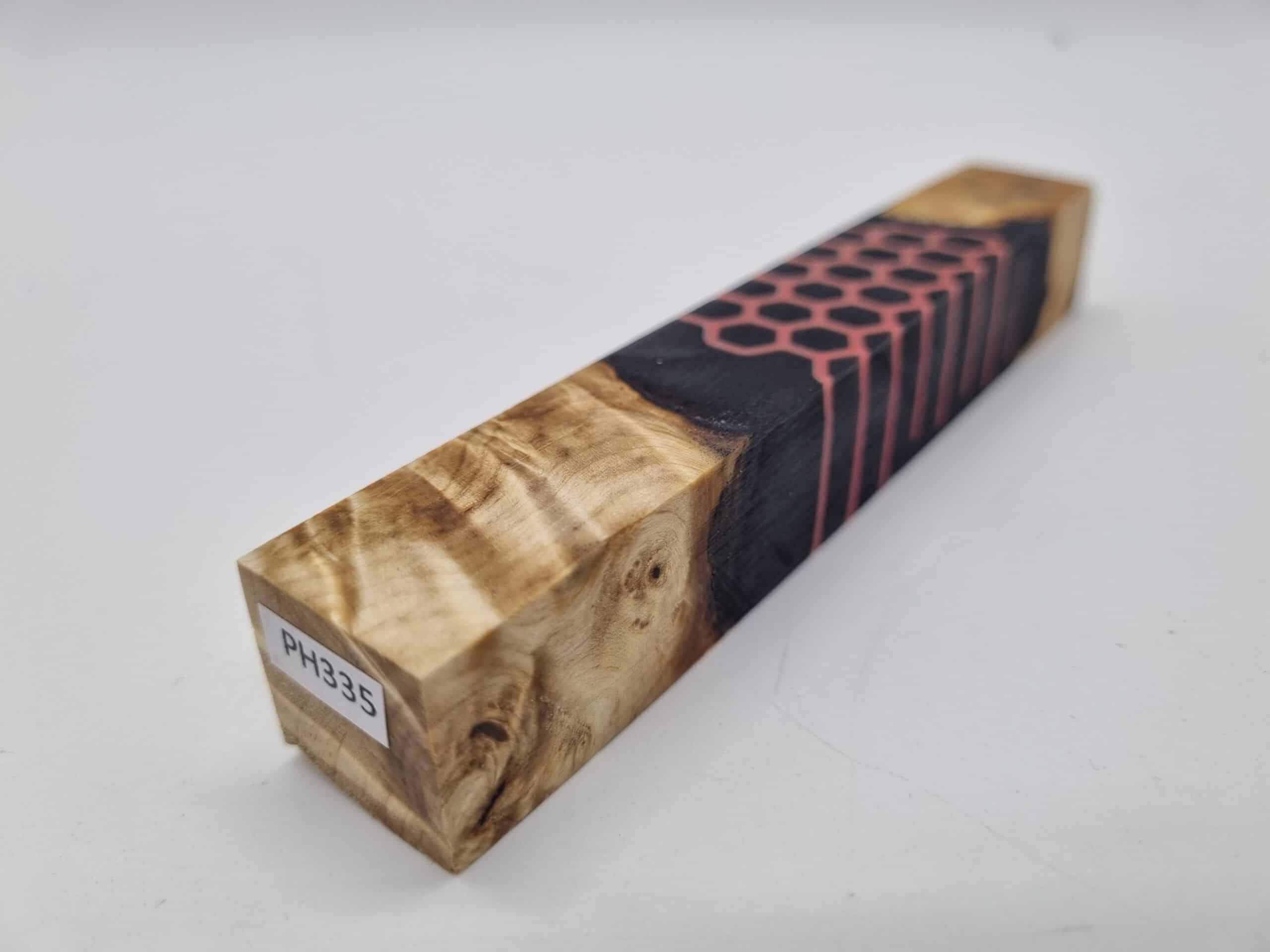 Penblank PH335 Kastanie nachtleuchtende Waben schwarz 19mm x 19mm x 125mm