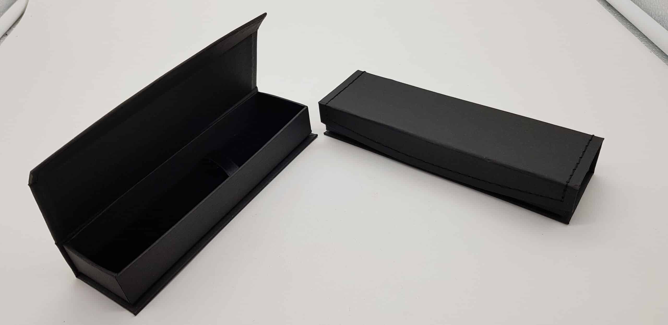 Stiftebox schwarz klappbaren Deckel – Bild 3